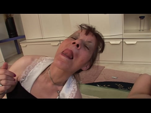 ❤️ Zwei Großmütter und ein Großvater haben einen Dreier ❤️❌ Anal video bei uns de.special-grasser.ru ❤